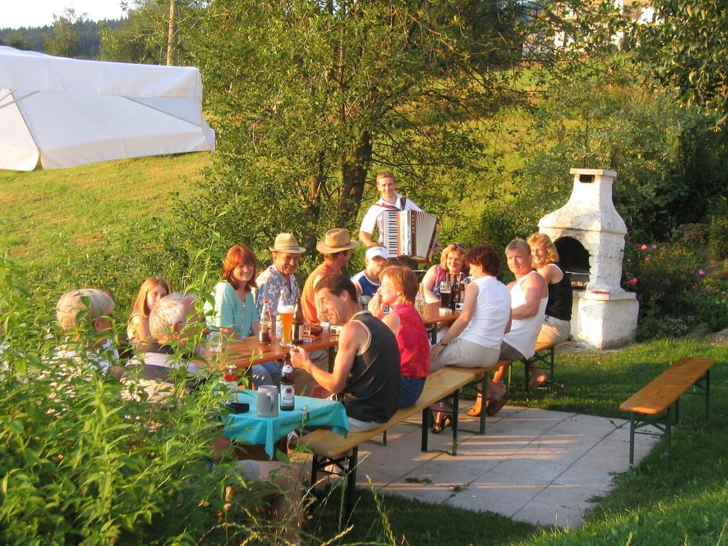 Wellness Ferienwohnungen Zellertalblick Drachselsried Esterno foto